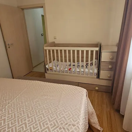 Апартамент Равда Appartement *